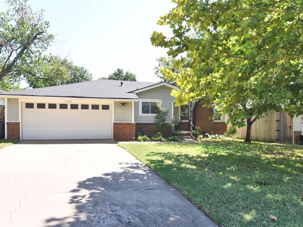 2423 S Knoxville Avenue, Tulsa, OK 74114