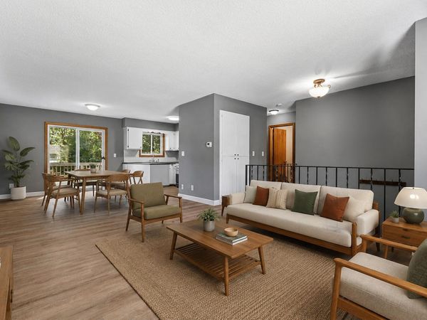 650 Birch Lane S, Shoreview, MN 55126