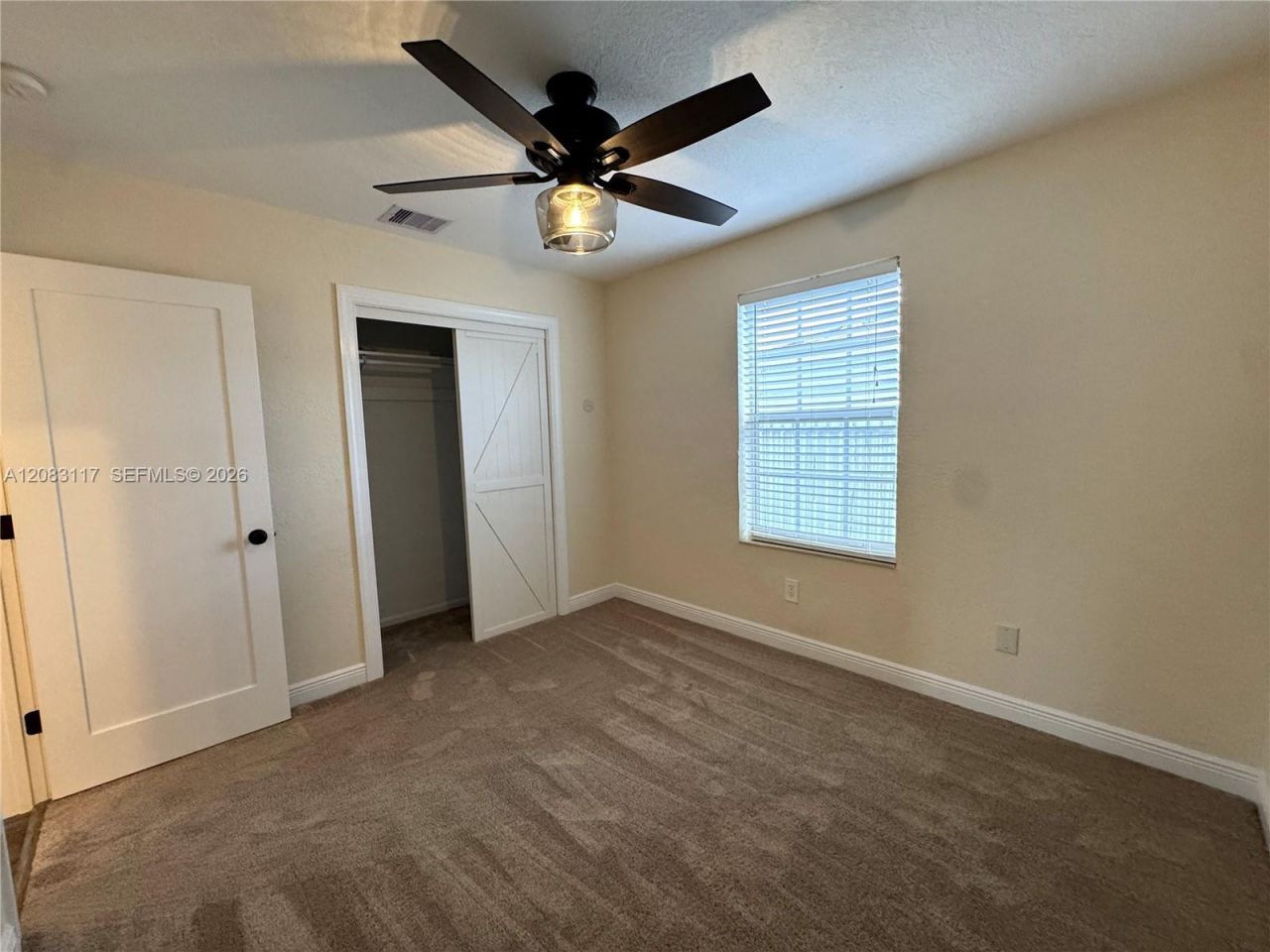 1160 W 33rd Pl , Hialeah, FL 33012 Photo