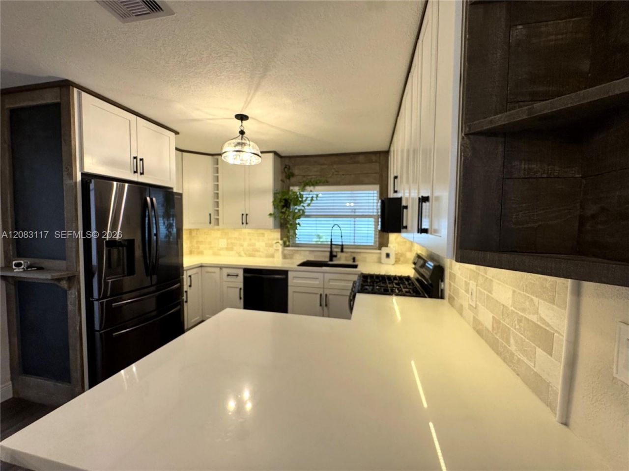 1160 W 33rd Pl , Hialeah, FL 33012 Photo