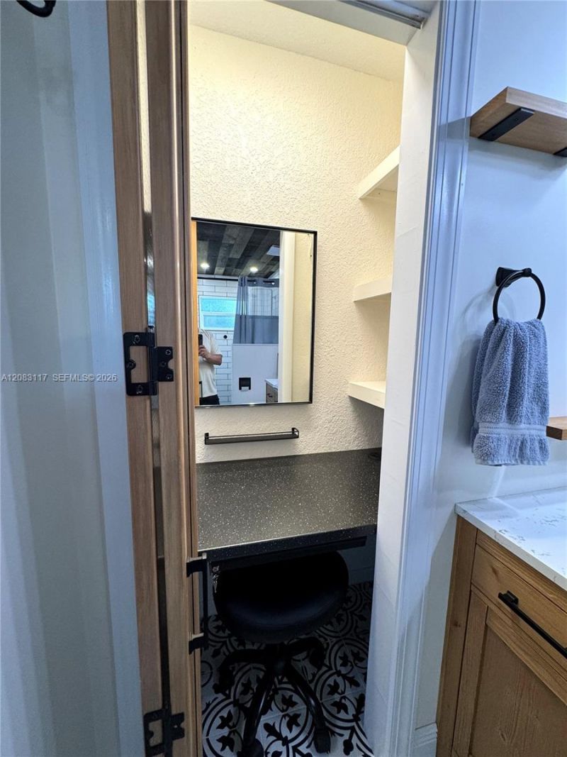 1160 W 33rd Pl , Hialeah, FL 33012 Photo