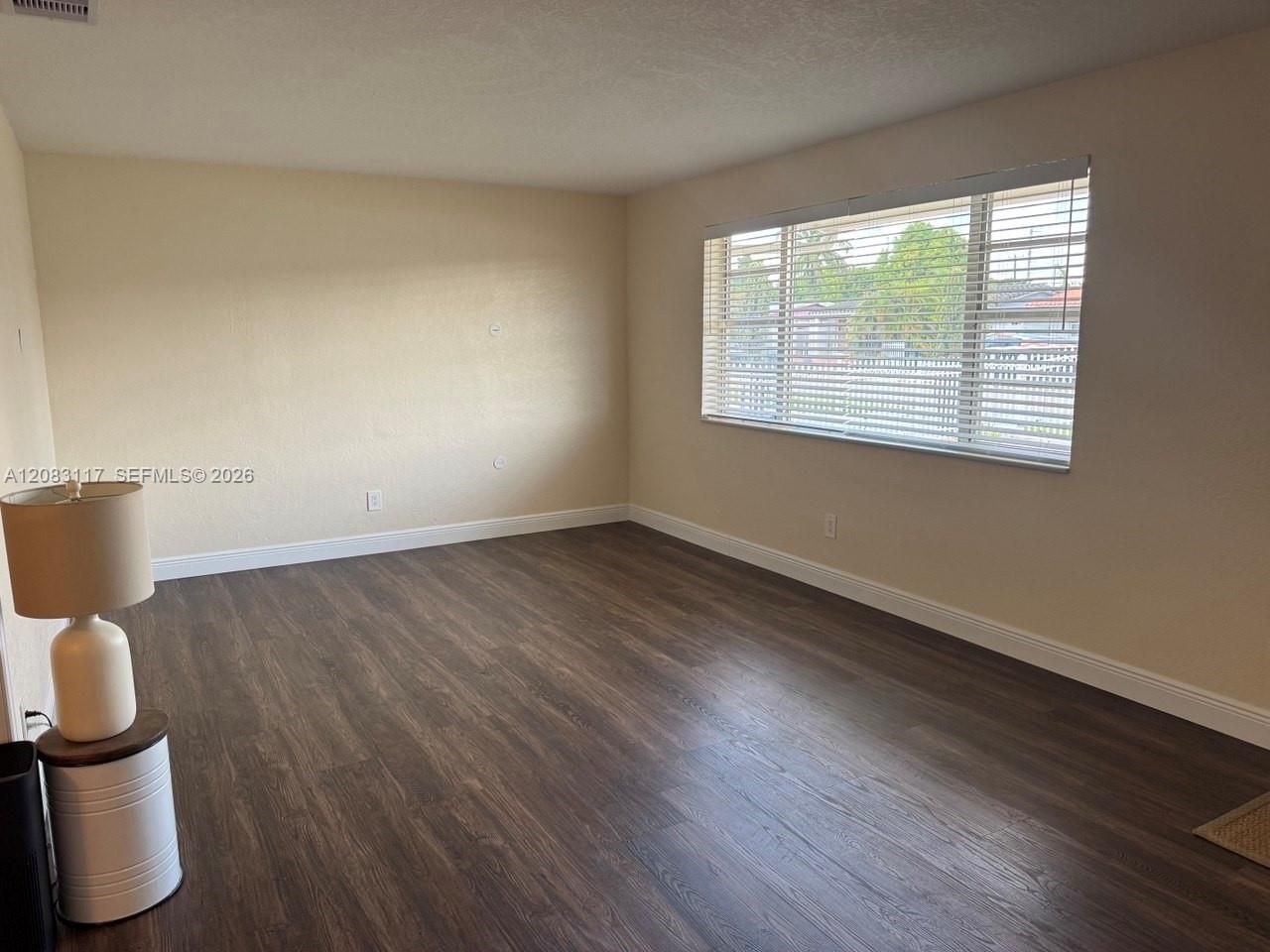 1160 W 33rd Pl , Hialeah, FL 33012 Photo
