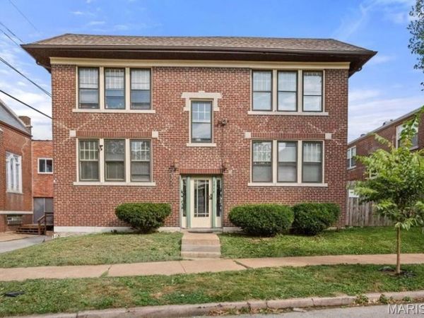 1916 Serbian Drive , St Louis, MO 63104