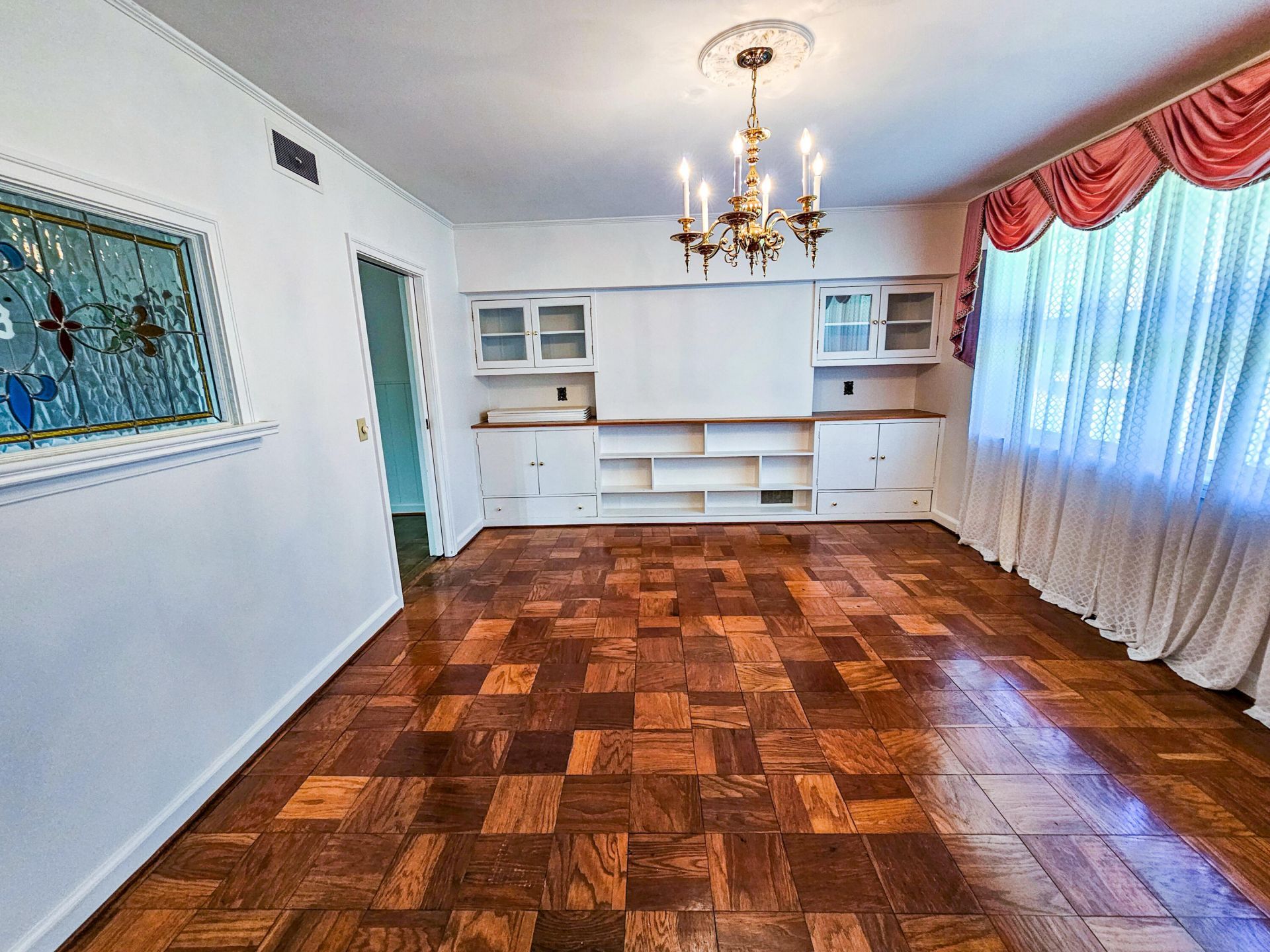 201 Overhill Road Photo 12