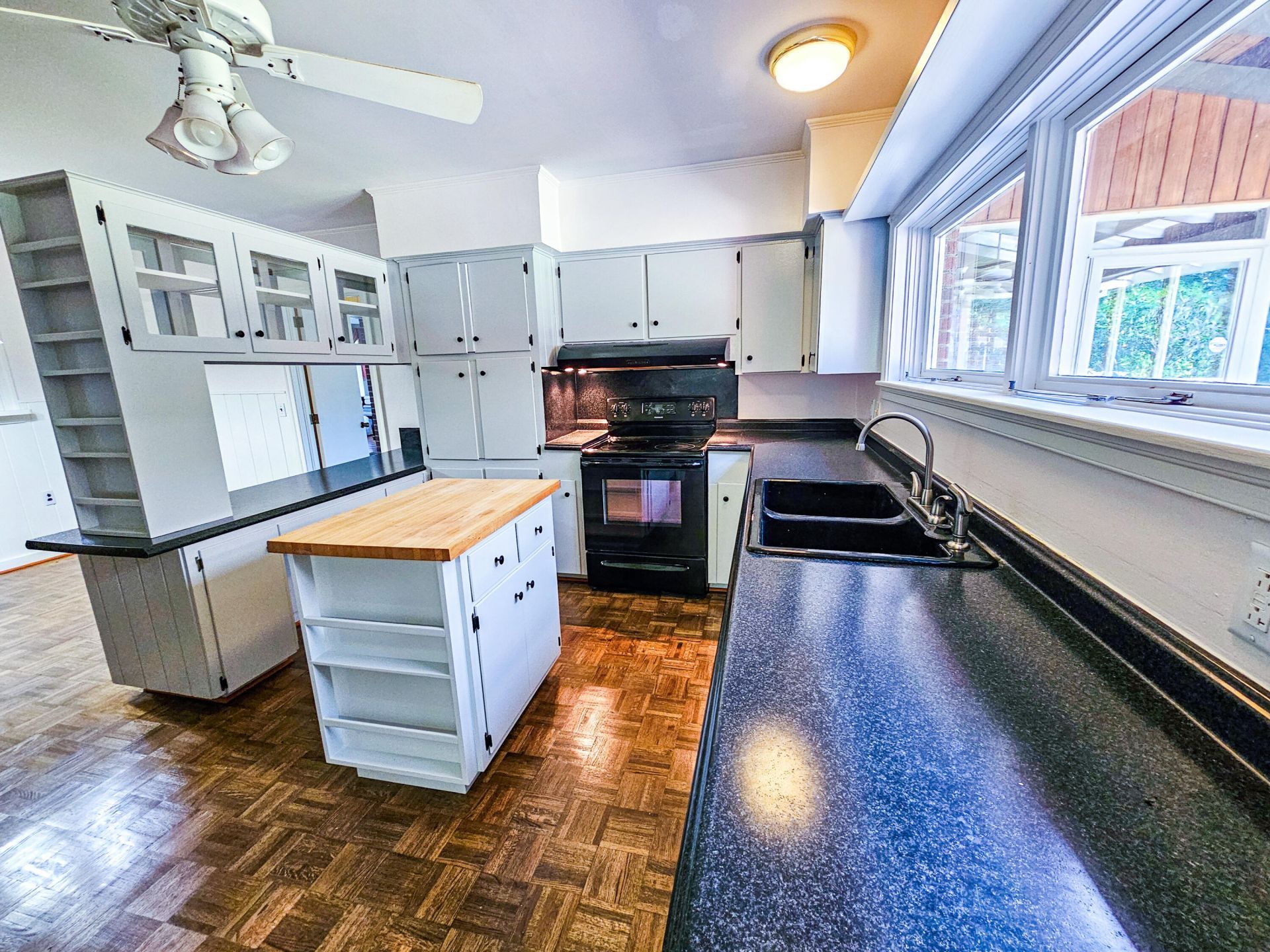 201 Overhill Road Photo 17