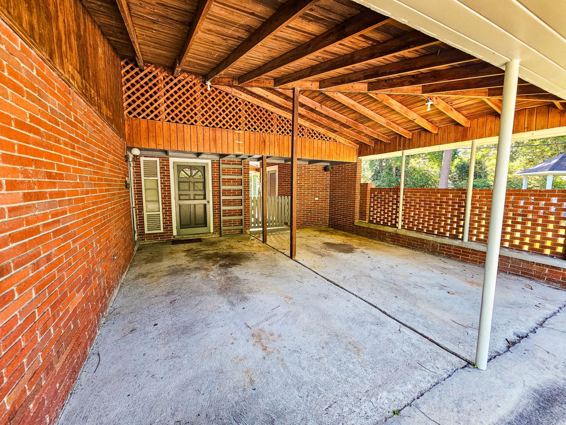 201 Overhill Road Photo 4