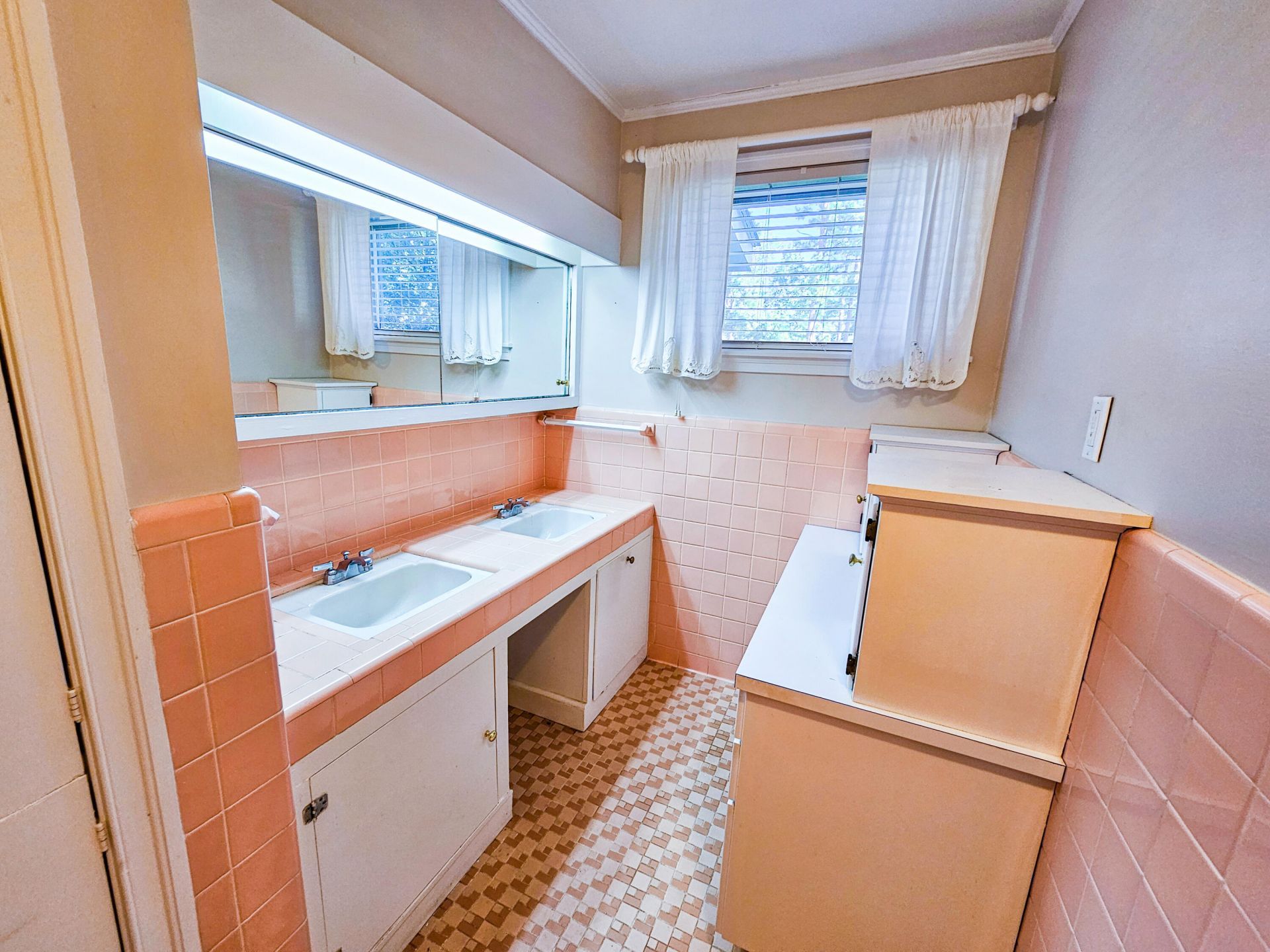 201 Overhill Road Photo 45