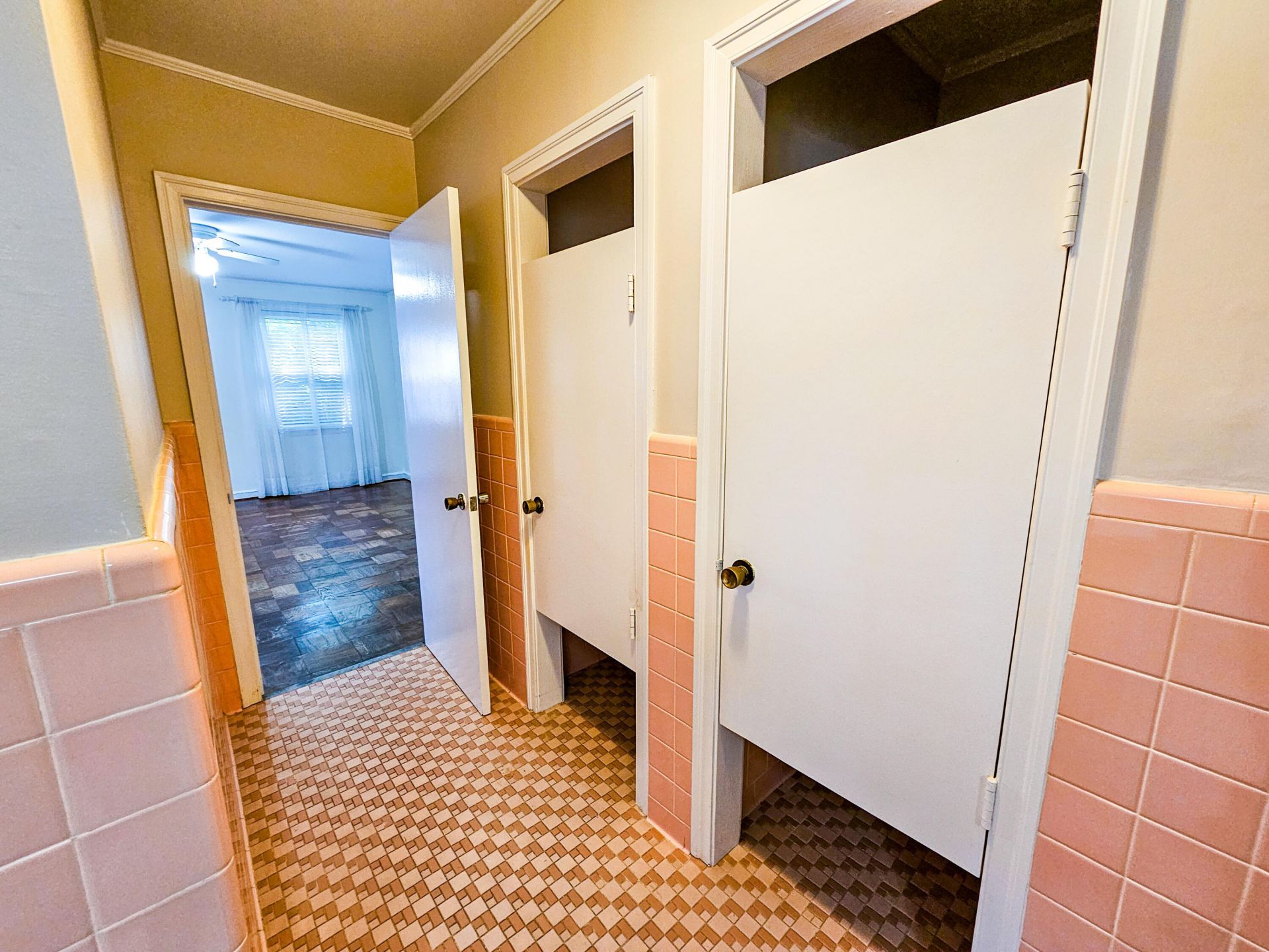 201 Overhill Road Photo 47