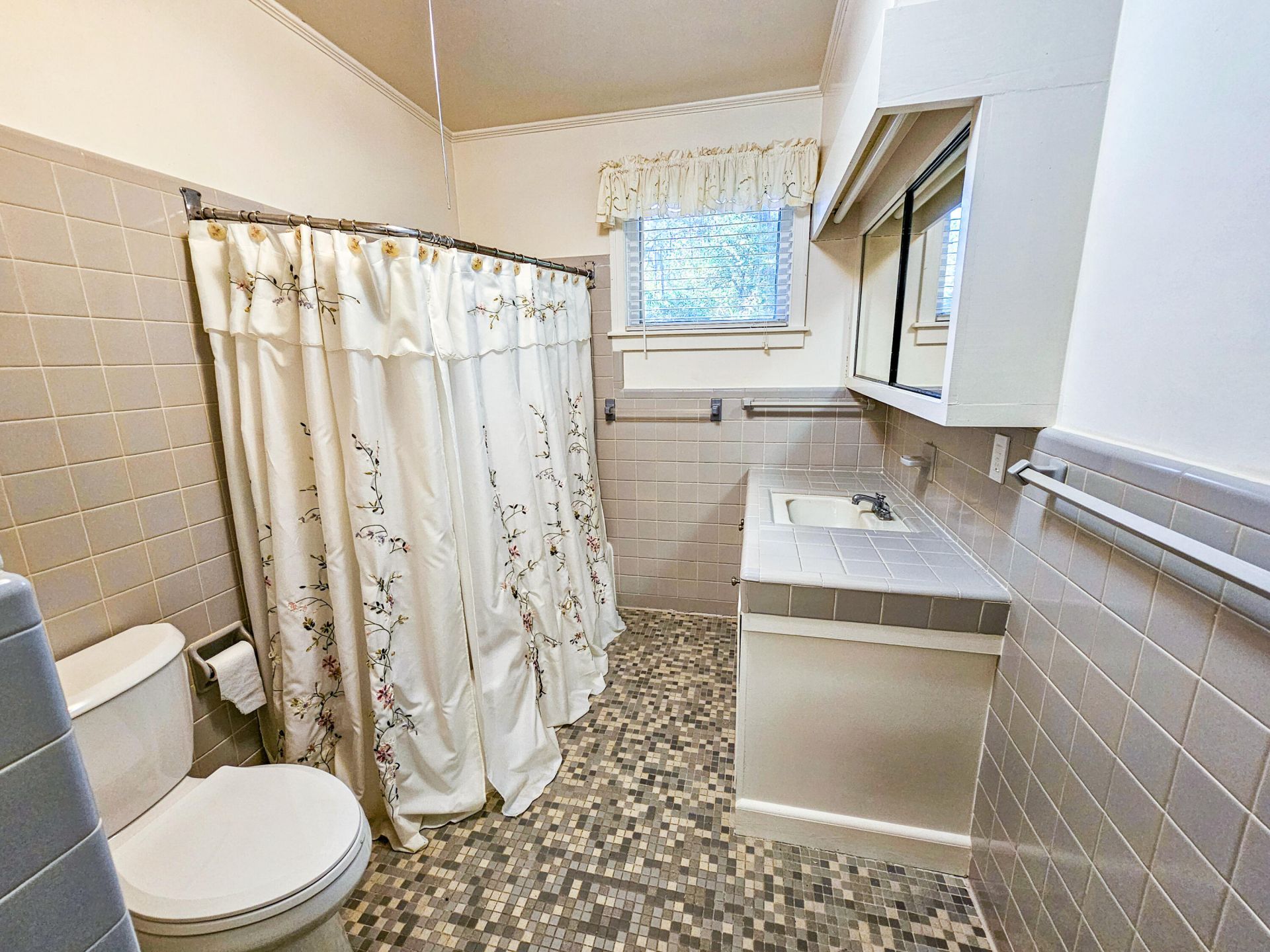201 Overhill Road Photo 53