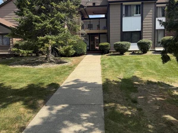 8629 N Servite DRIVE, Unit 104, Milwaukee, WI 53223