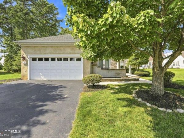 6 MINOT LIGHT COURT, BARNEGAT, NJ 08005