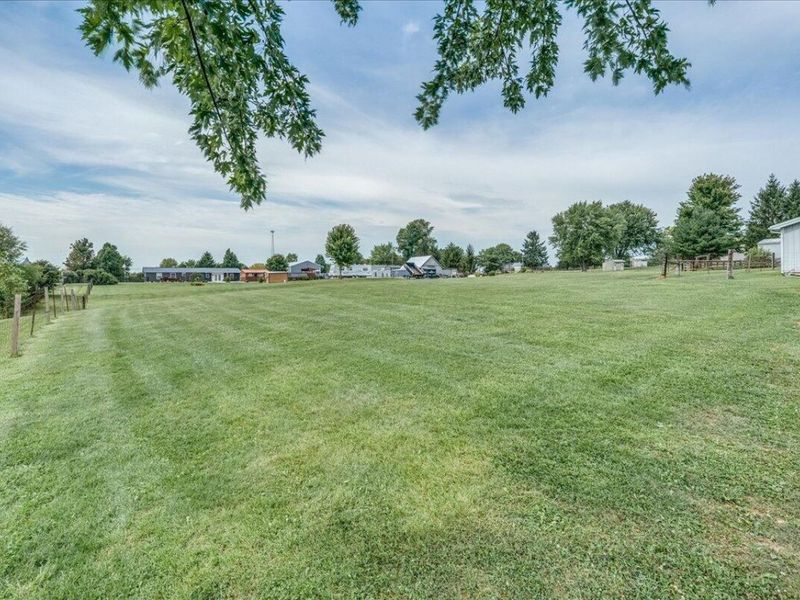 968 Shepherd Road , Frankfort, OH 45628 Photo 6