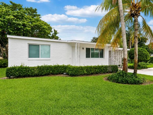 2516 Lorraine Court, North Palm Beach, FL 33403