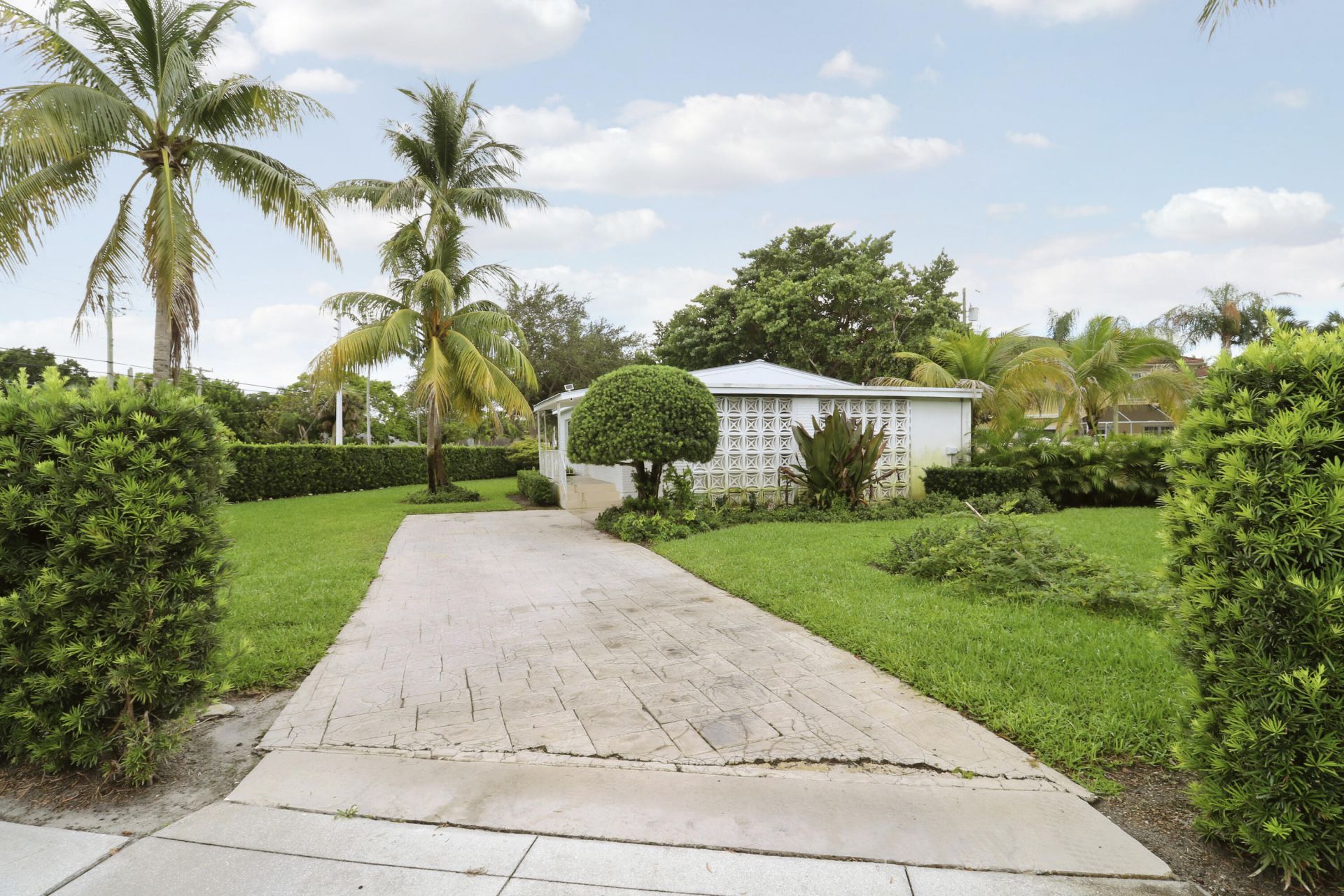 2516 Lorraine Court, North Palm Beach, FL 33403 Photo
