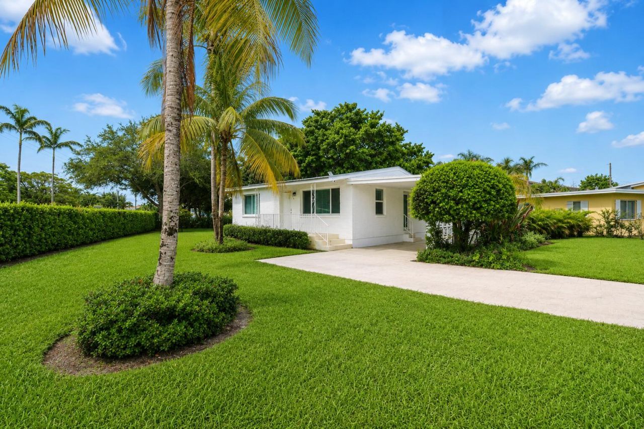 2516 Lorraine Court, North Palm Beach, FL 33403 Photo