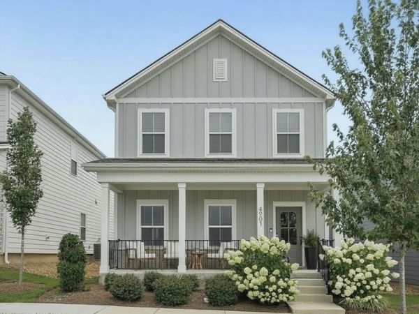 4901 Myra Dr , Hermitage, TN 37076
