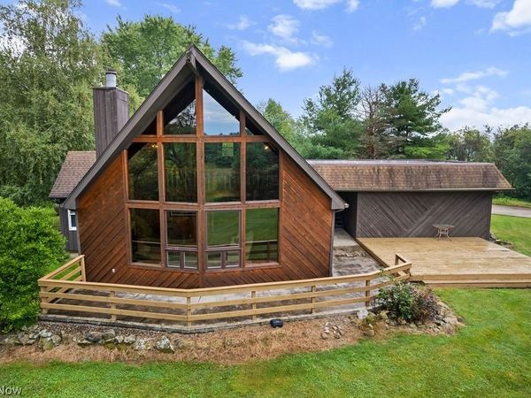 7734 Seasons Road , Kent, OH 44240