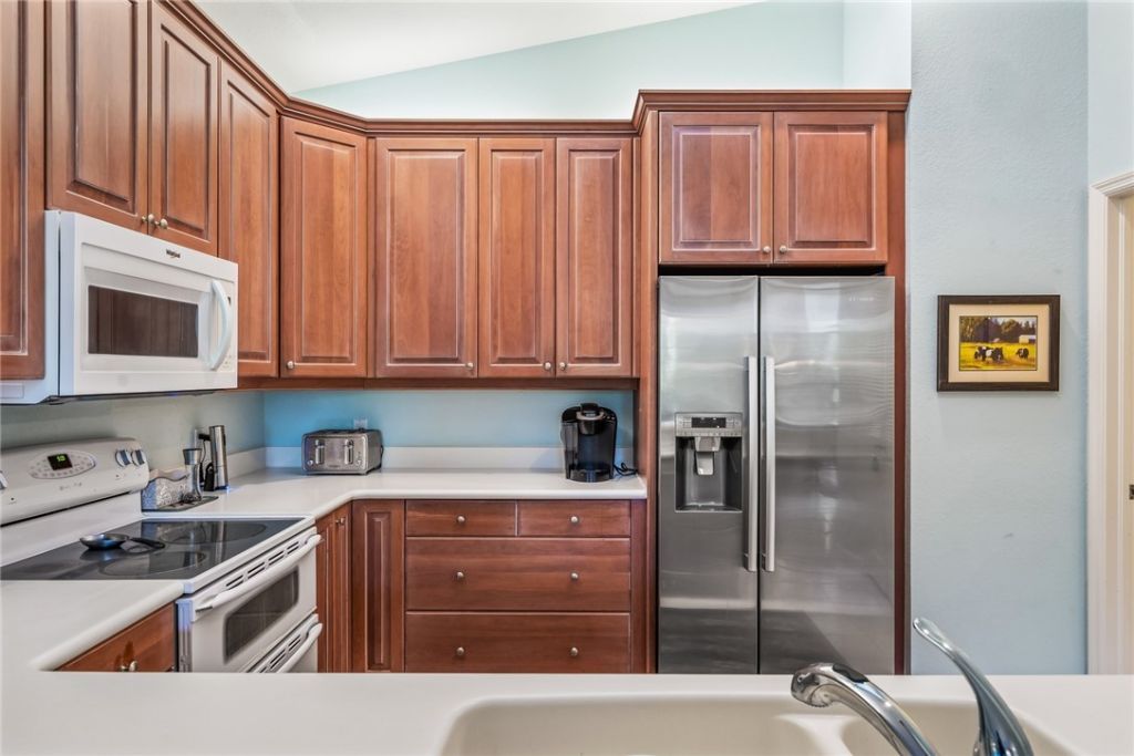 240 S Peppertree Drive, Vero Beach, FL 32963 Photo
