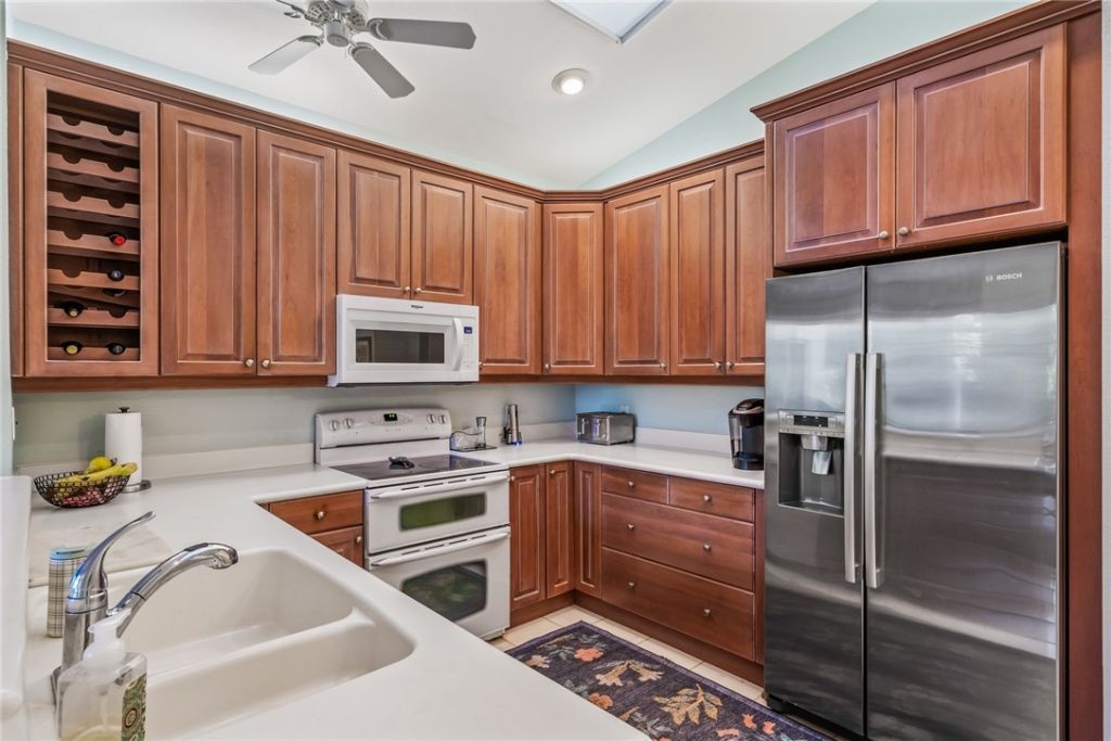 240 S Peppertree Drive, Vero Beach, FL 32963 Photo