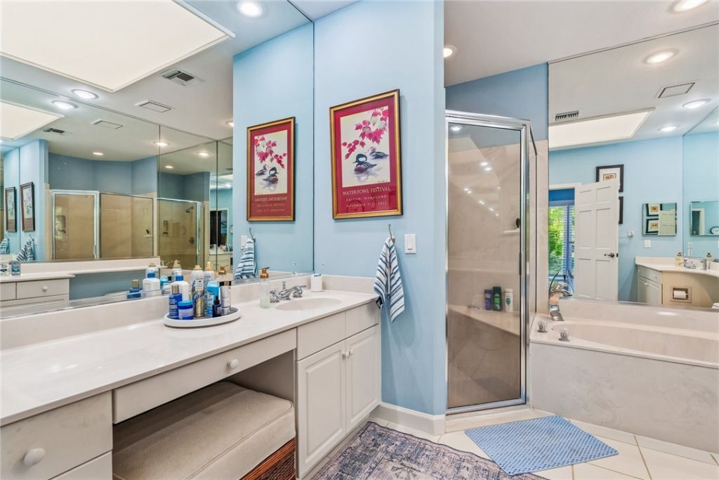 240 S Peppertree Drive, Vero Beach, FL 32963 Photo