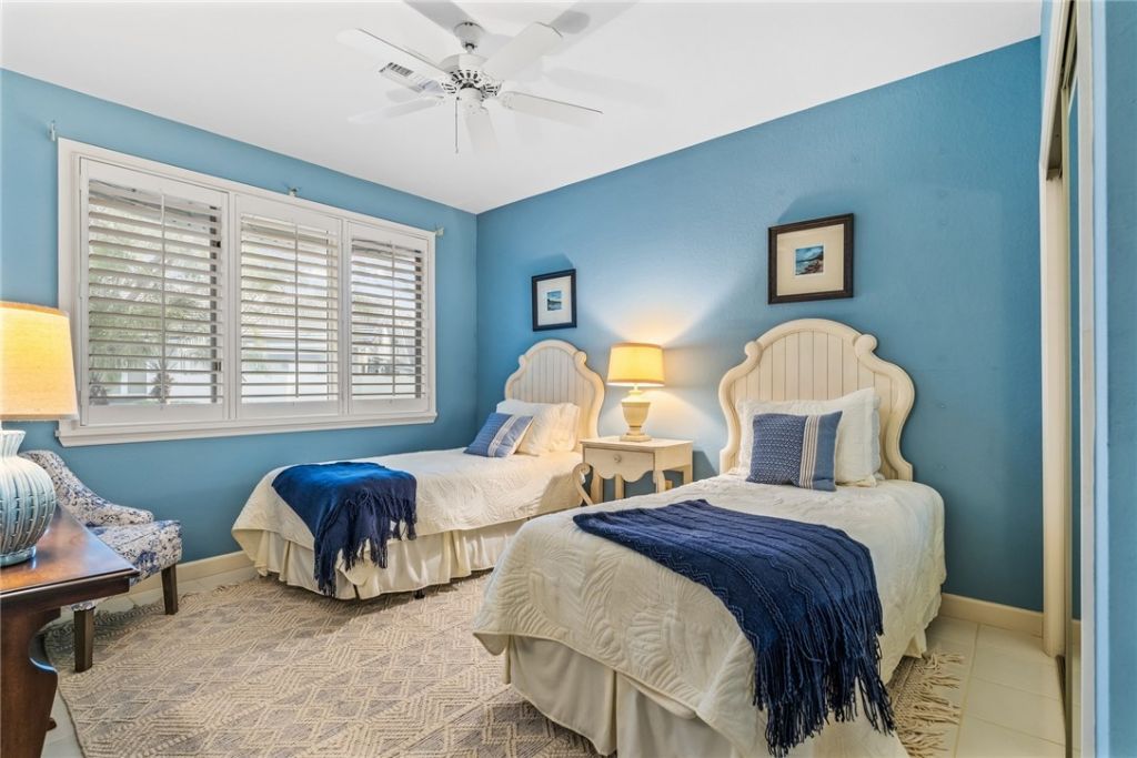 240 S Peppertree Drive, Vero Beach, FL 32963 Photo