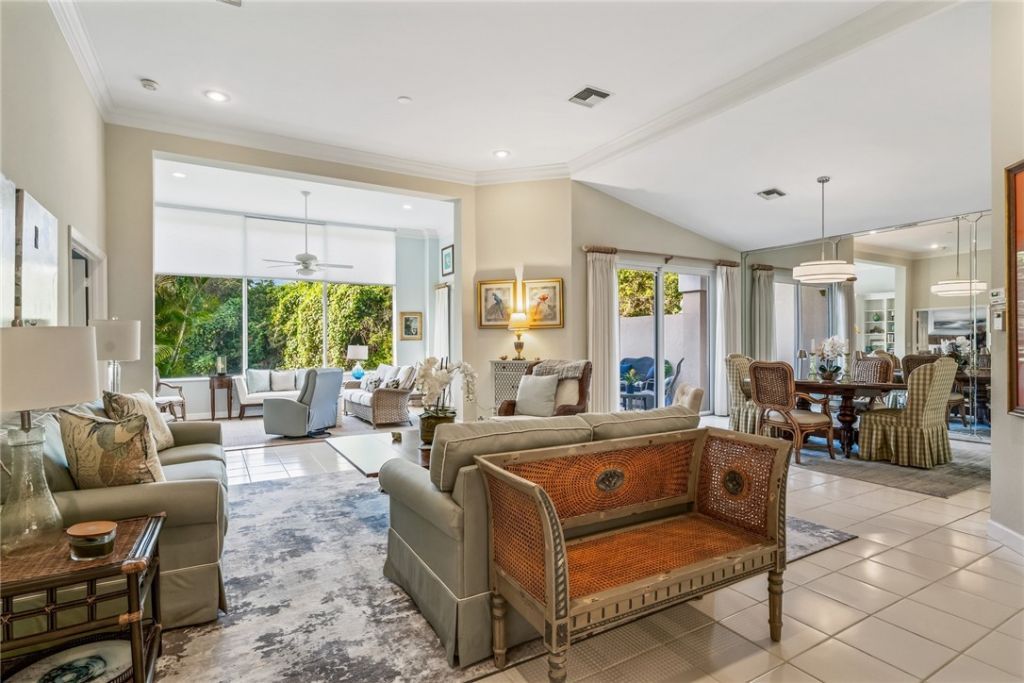 240 S Peppertree Drive, Vero Beach, FL 32963 Photo