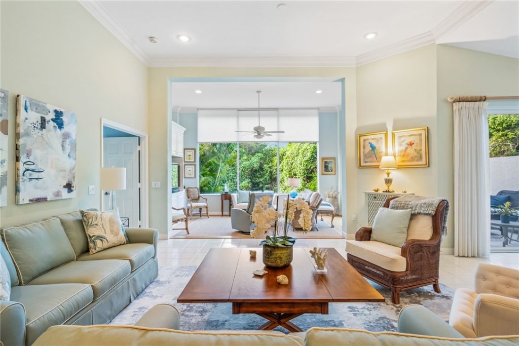 240 S Peppertree Drive, Vero Beach, FL 32963 Photo