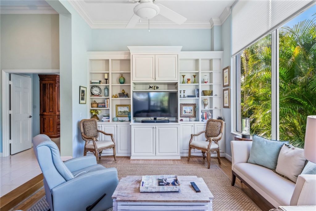 240 S Peppertree Drive, Vero Beach, FL 32963 Photo