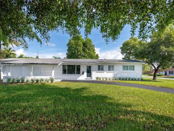 10441 SW 46th Ter , Miami, FL 33165
