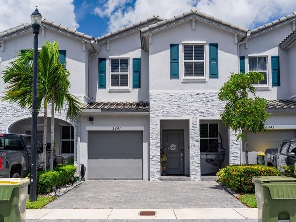 2641 SE 12th St, Homestead, FL 33035