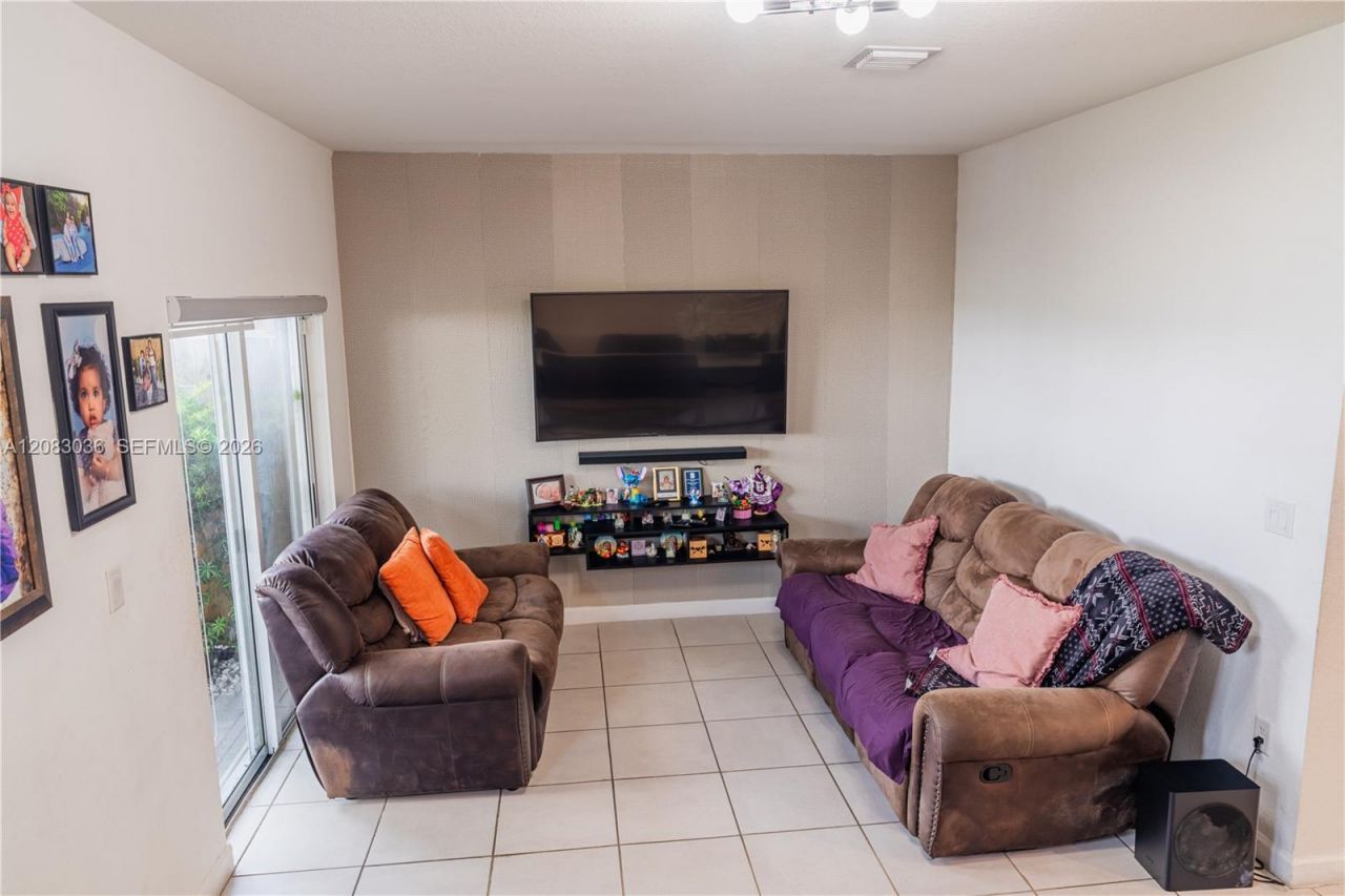 2641 SE 12th St, Homestead, FL 33035 Photo