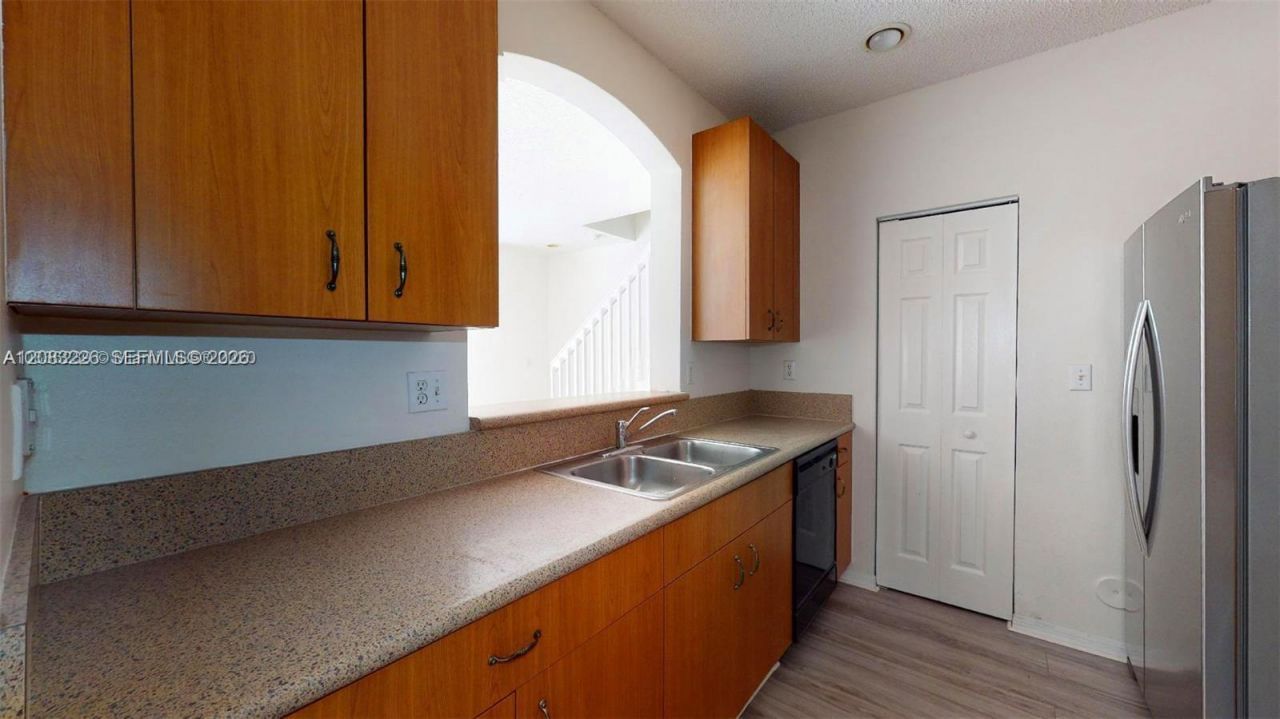 1040 NE 42nd Pl , Homestead, FL 33033 Photo