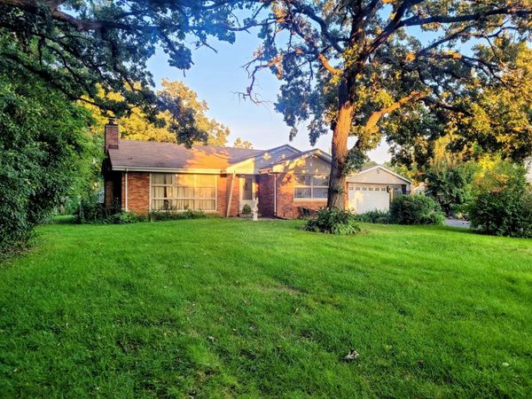 7435 Banks Street , Justice, IL 60458