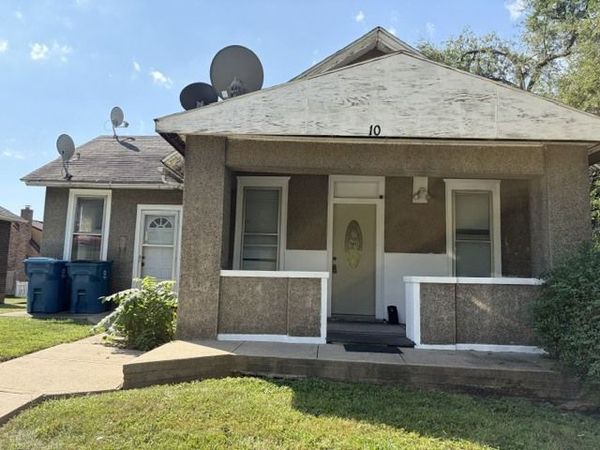 10 7th Street , Peru, IL 61354