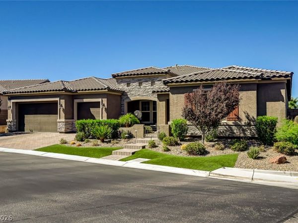6200 Carol Butte Court, Las Vegas, NV 89141