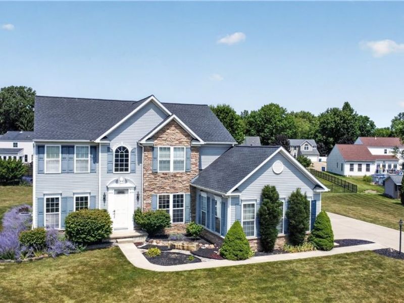 9328 Buttercup Court, North Ridgeville, OH 44039 Photo 2