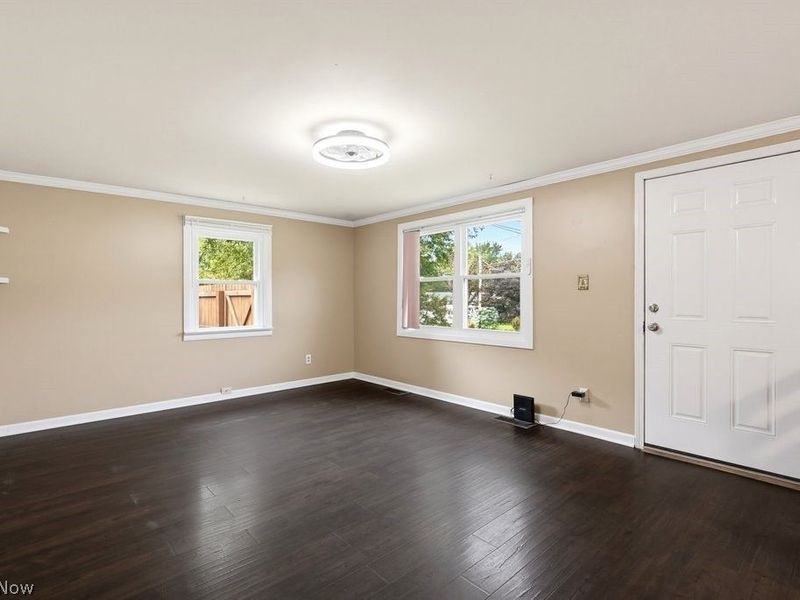 2195 Par Drive, Akron, OH 44312 Photo 11