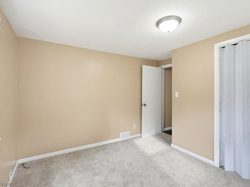 2195 Par Drive, Akron, OH 44312 Photo 22