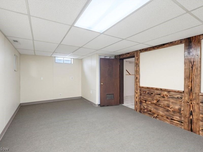 2195 Par Drive, Akron, OH 44312 Photo 32