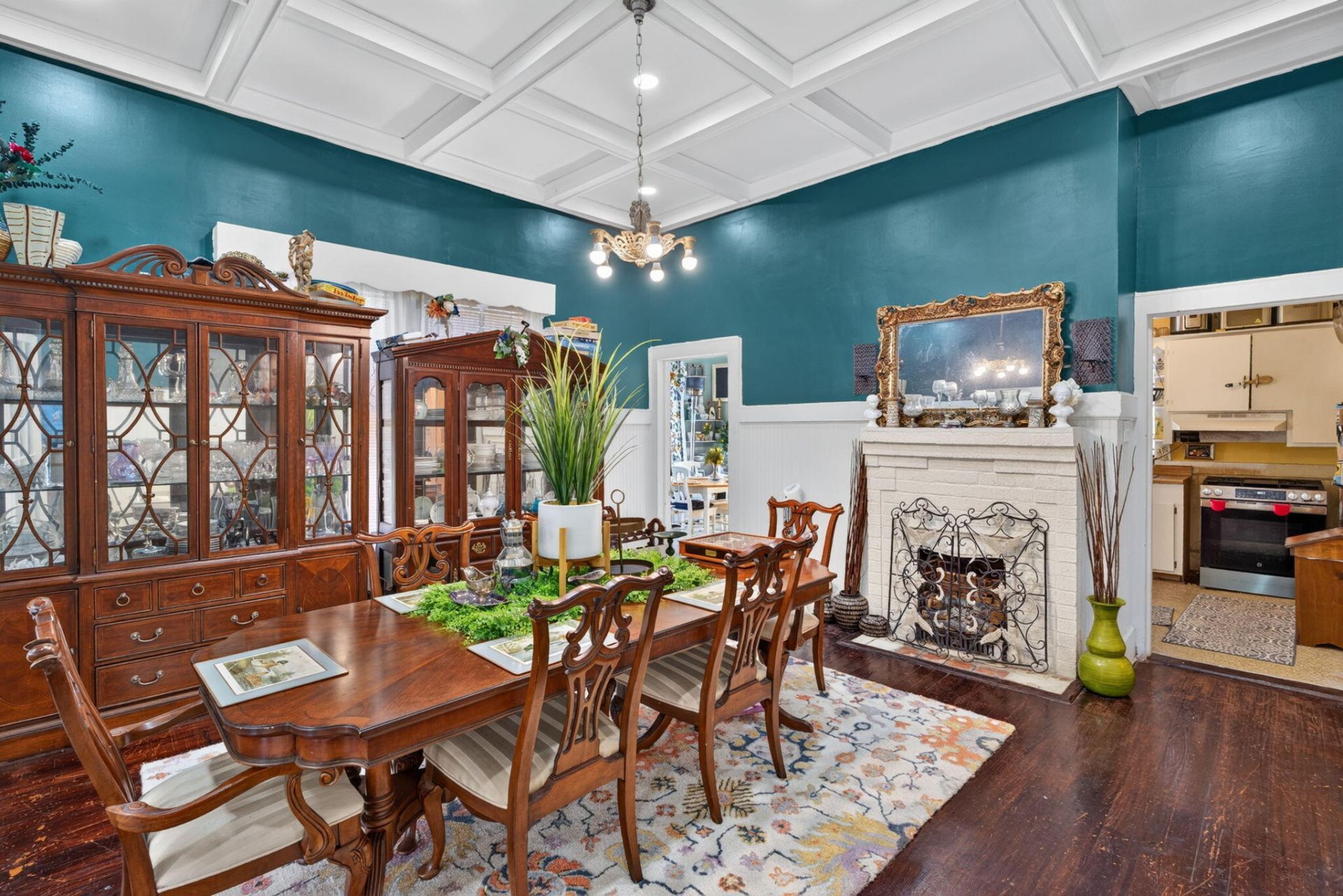 645 Hampton Street Photo 10
