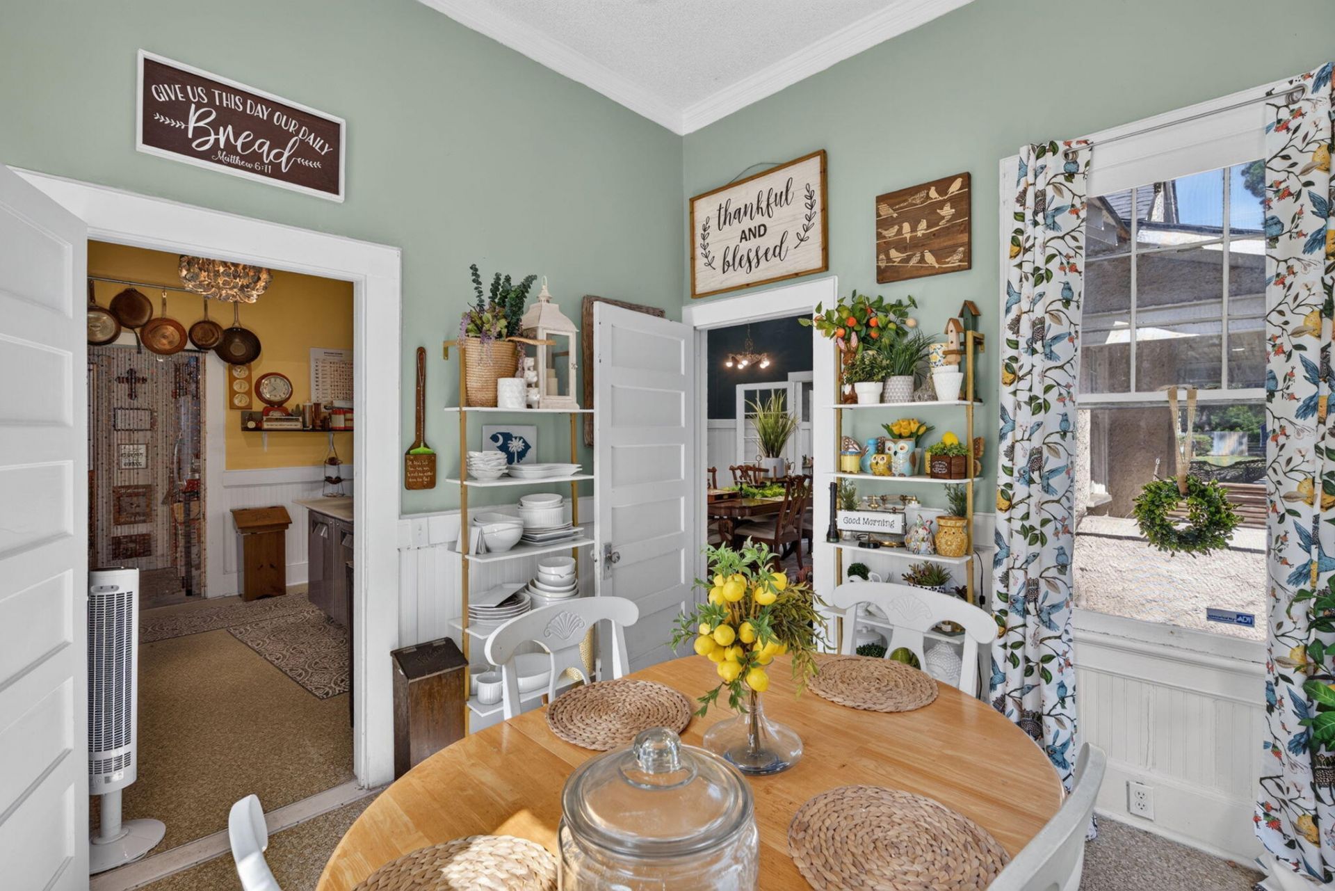 645 Hampton Street Photo 13