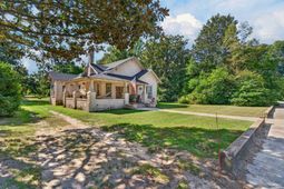 645 Hampton Street photo 4