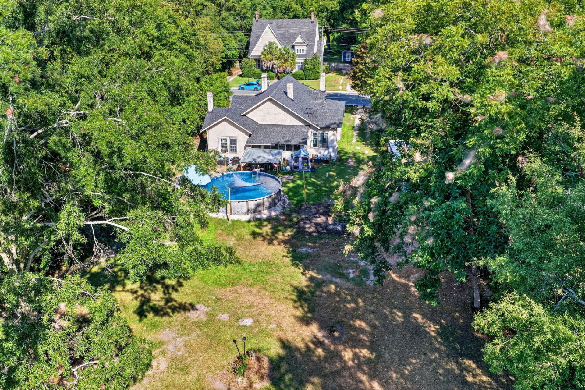 645 Hampton Street Photo 35