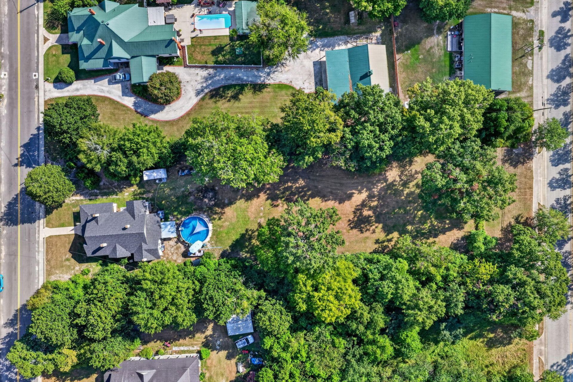 645 Hampton Street Photo 4