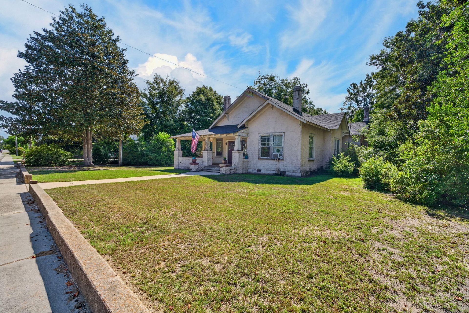 645 Hampton Street Photo 41