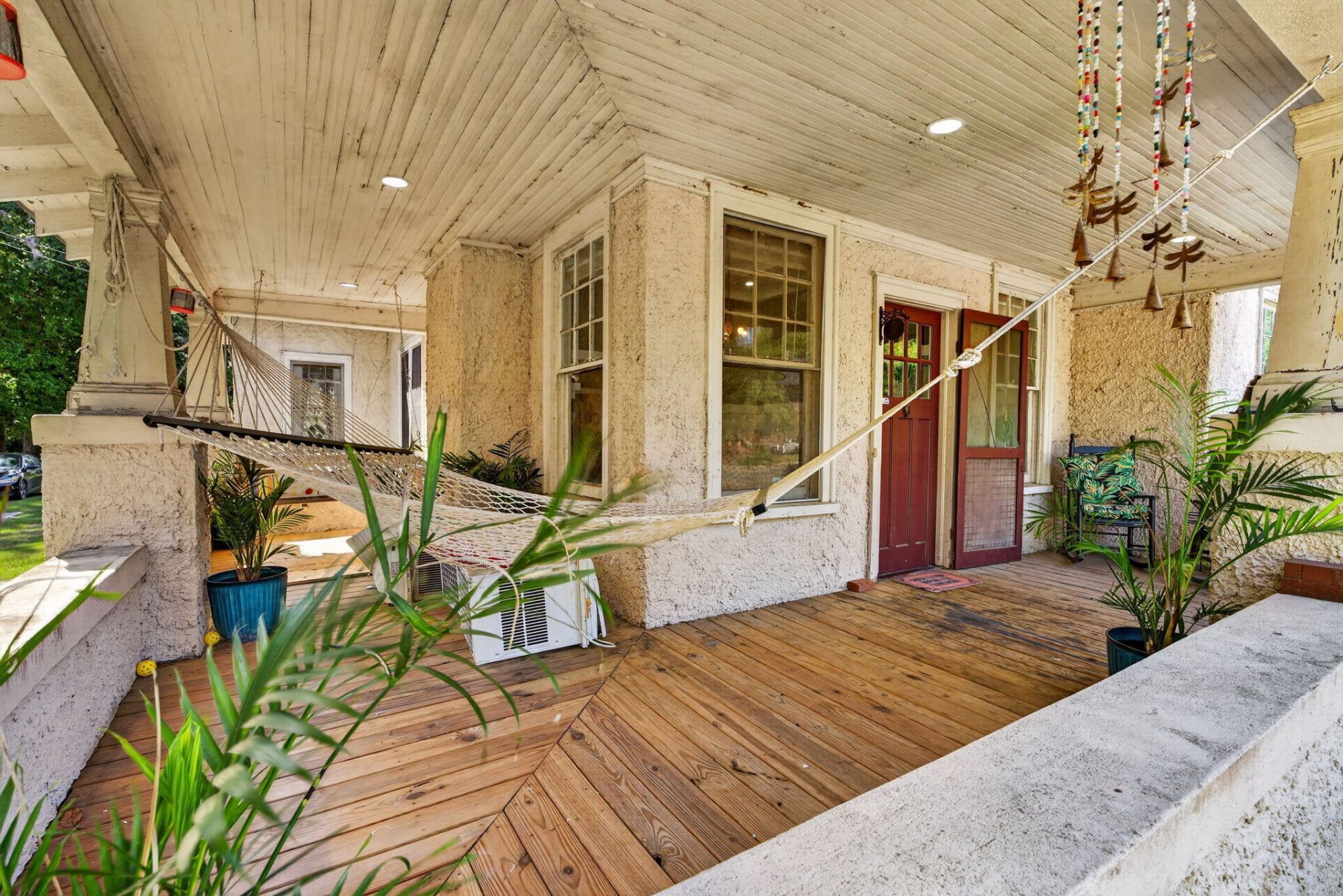 645 Hampton Street Photo 5