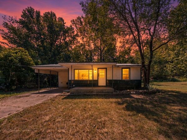 3320 Cave Creek Road, Batesville, AR 72501