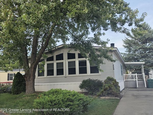 215 N Canal Road, Lansing, MI 48917