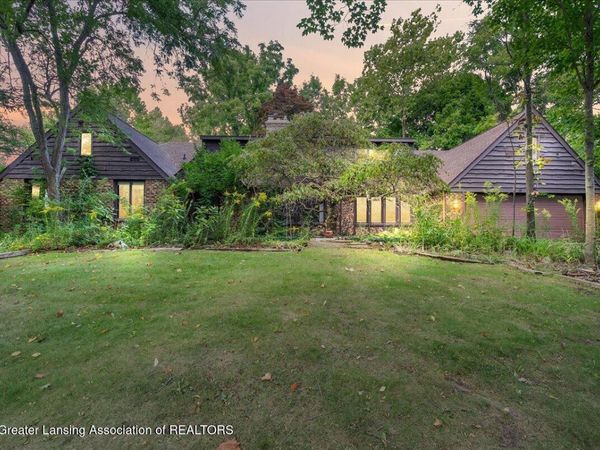 1784 Mirabeau Drive, Okemos, MI 48864