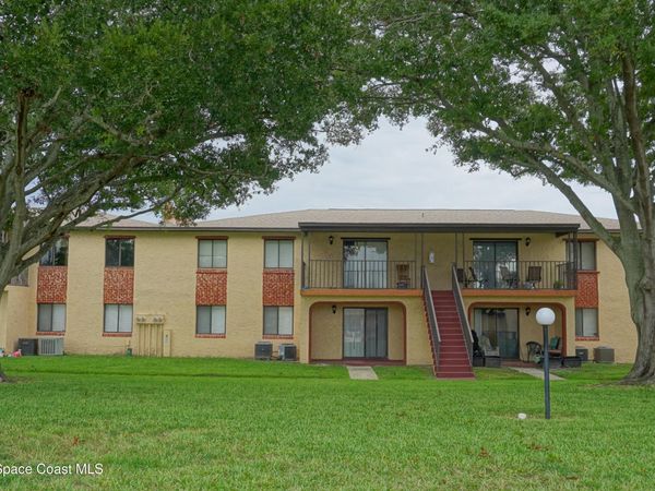 166 San Juan Circle, Unit 166, Melbourne, FL 32935
